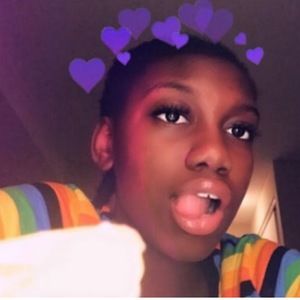 Meet your Posher, Mya